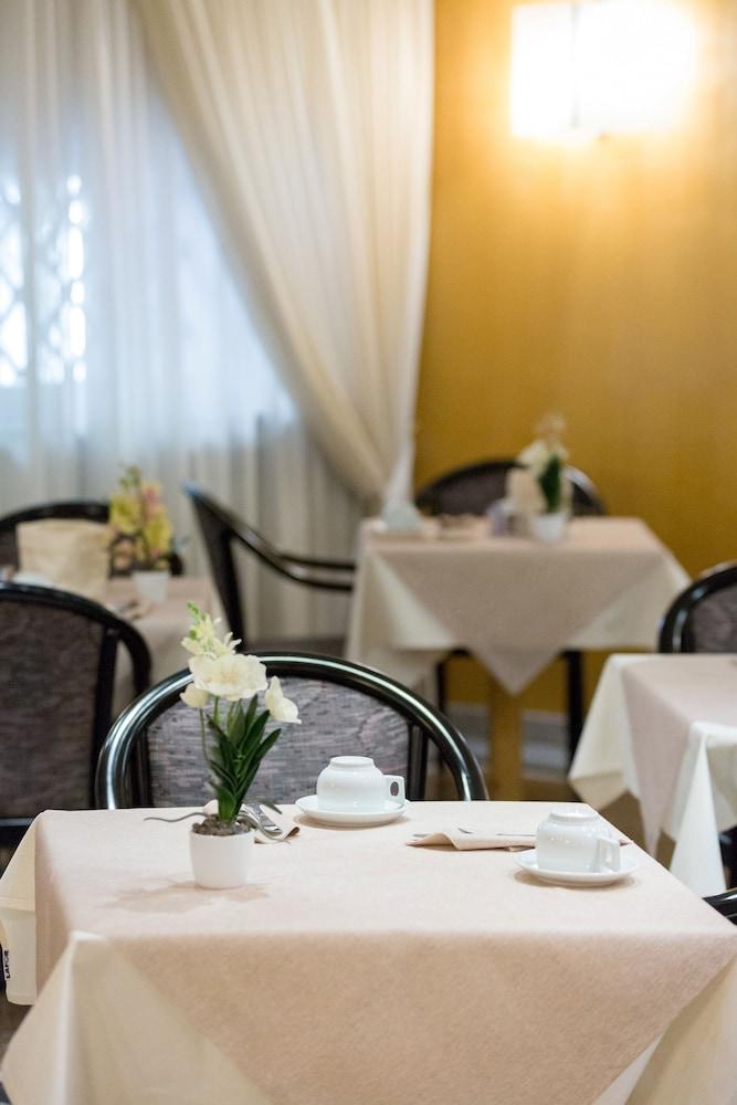 Best Western Hotel Liberta Modena Exterior photo