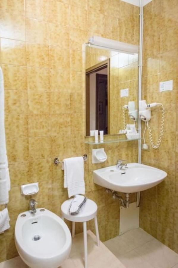 Best Western Hotel Liberta Modena Exterior photo