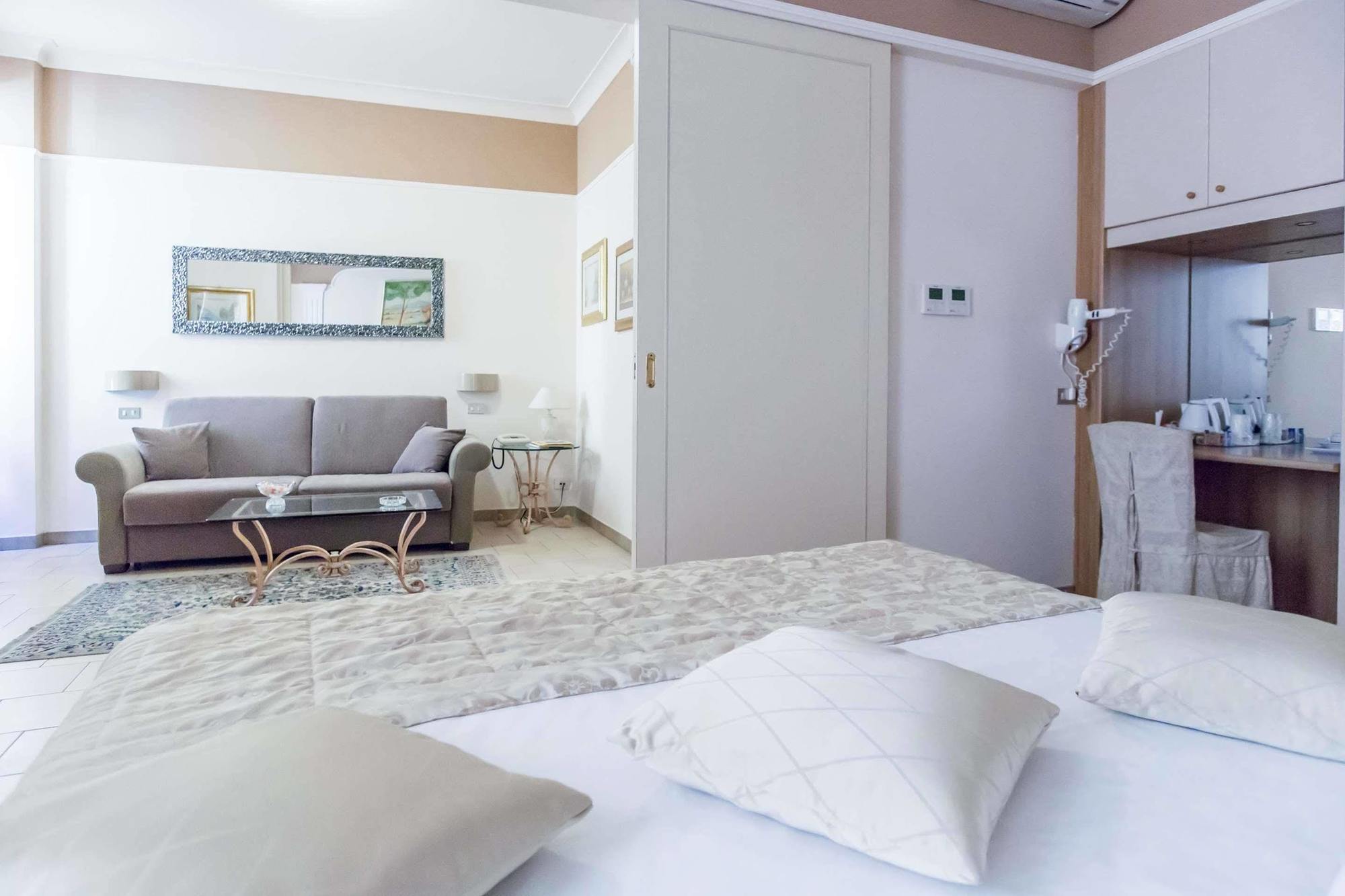 Best Western Hotel Liberta Modena Exterior photo